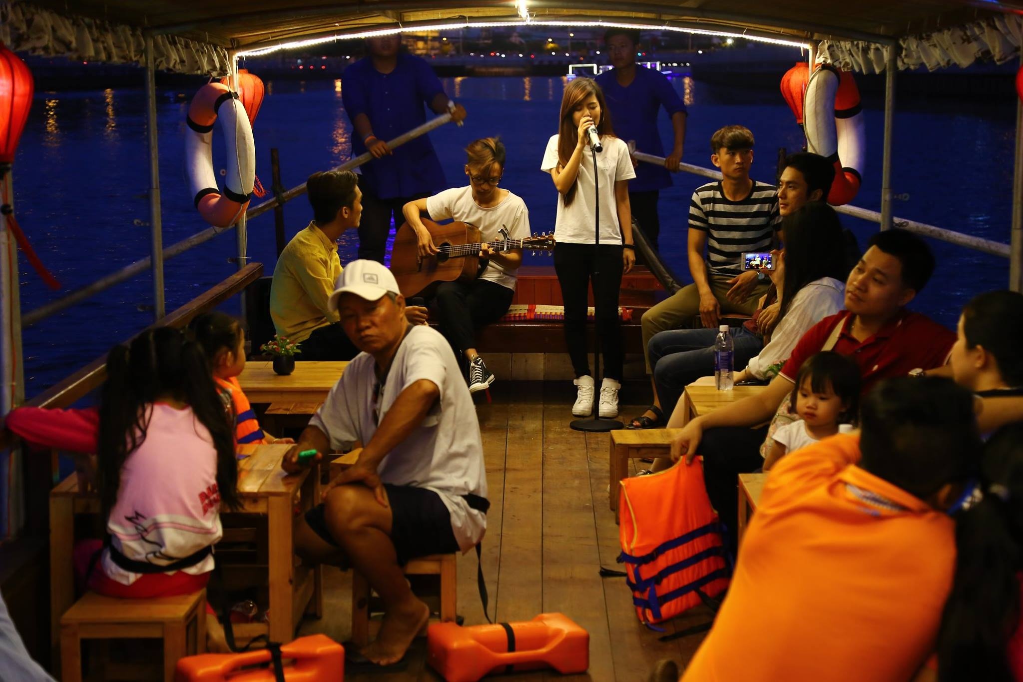 tour dan ca tai tu tren song